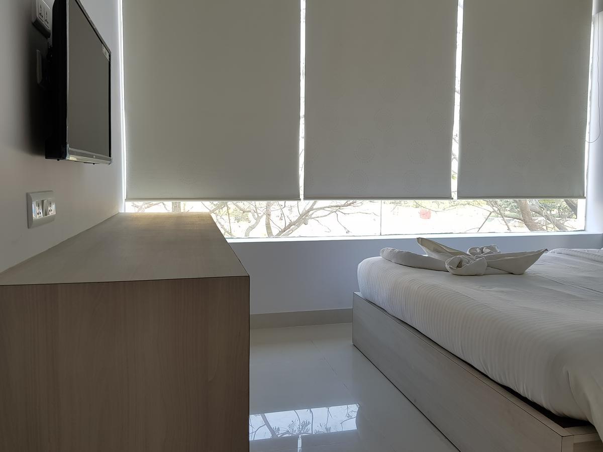 The Pulse Hotel Kalkuta Zewnętrze zdjęcie